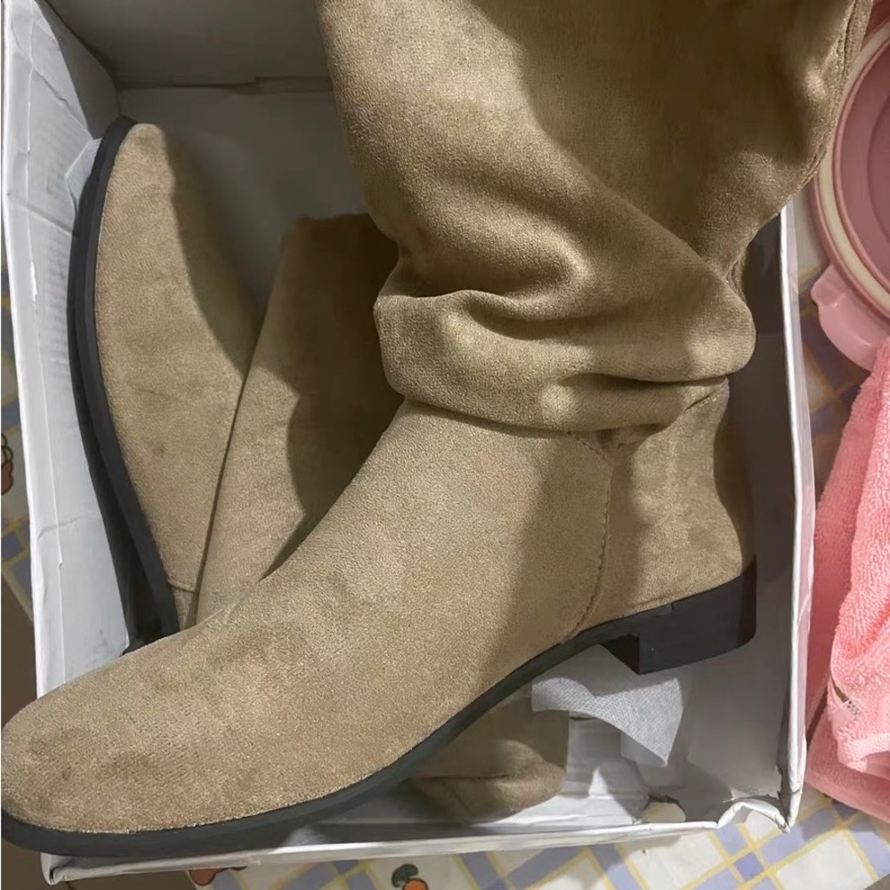 Leather boots